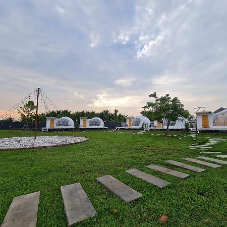 Sb Inn Пхетбури Экстерьер фото